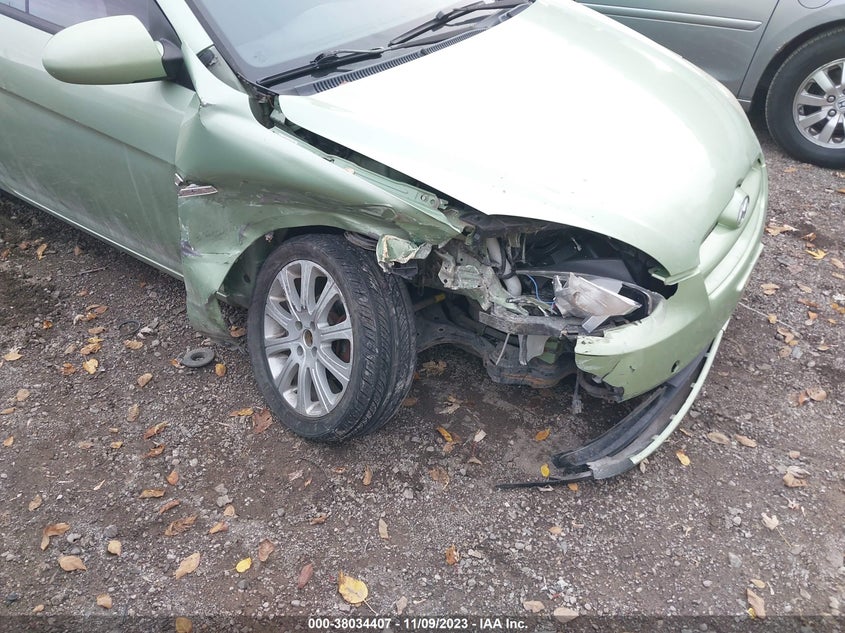 2007 Hyundai Accent Se VIN: KMHCN36C87U020237 Lot: 38034407
