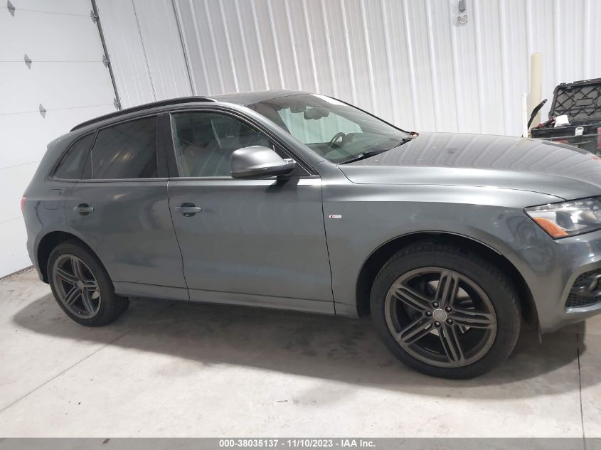 2012 Audi Q5 3.2L Prestige VIN: WA1WKAFP0CA102826 Lot: 38035137