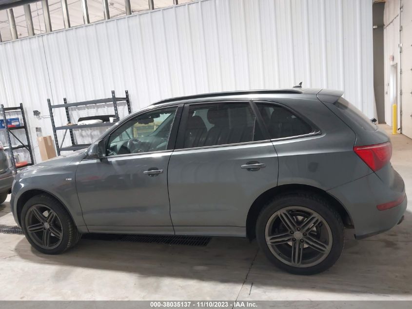 2012 Audi Q5 3.2L Prestige VIN: WA1WKAFP0CA102826 Lot: 38035137