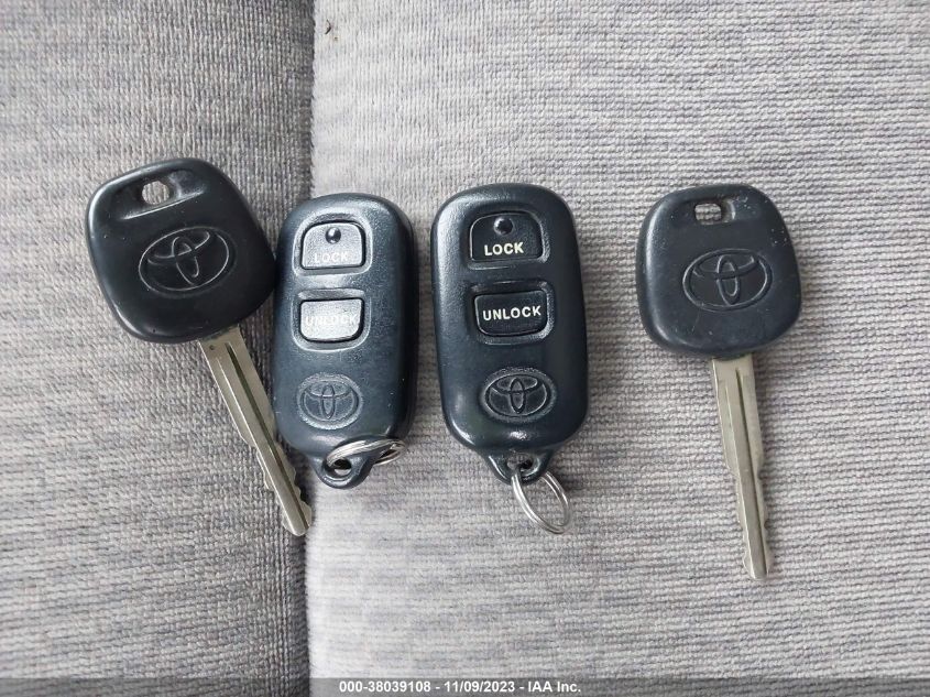 2005 Toyota Corolla Ce/S/Le VIN: 2T1BR32E25C466535 Lot: 38039108