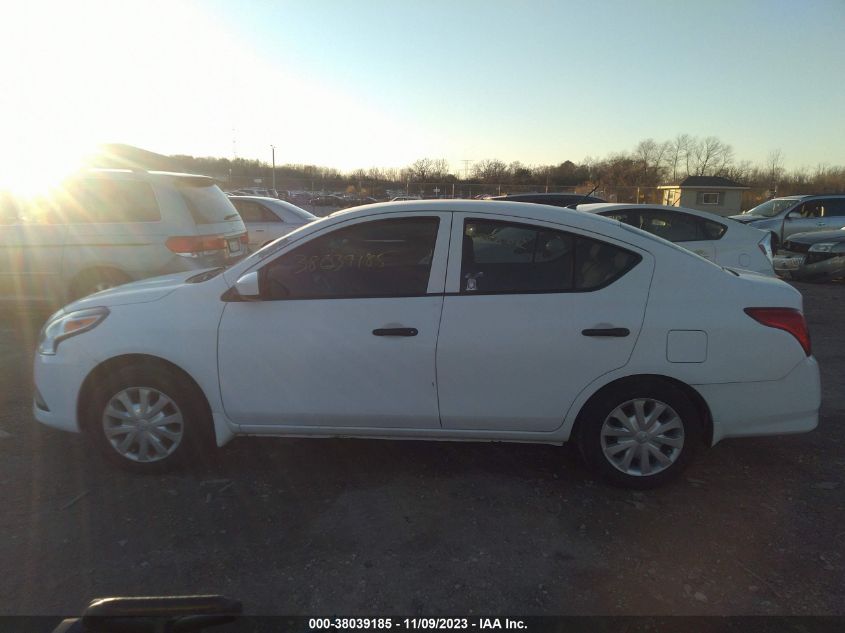 2017 Nissan Versa 1.6 S VIN: 3N1CN7AP1HL888262 Lot: 38039185