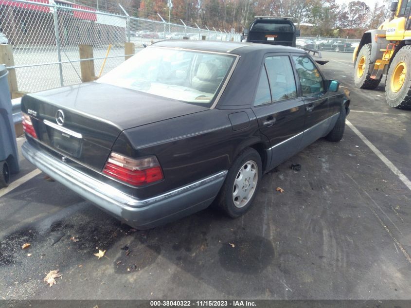 1994 Mercedes-Benz E 320 VIN: WDBEA32E5RC134297 Lot: 38040322