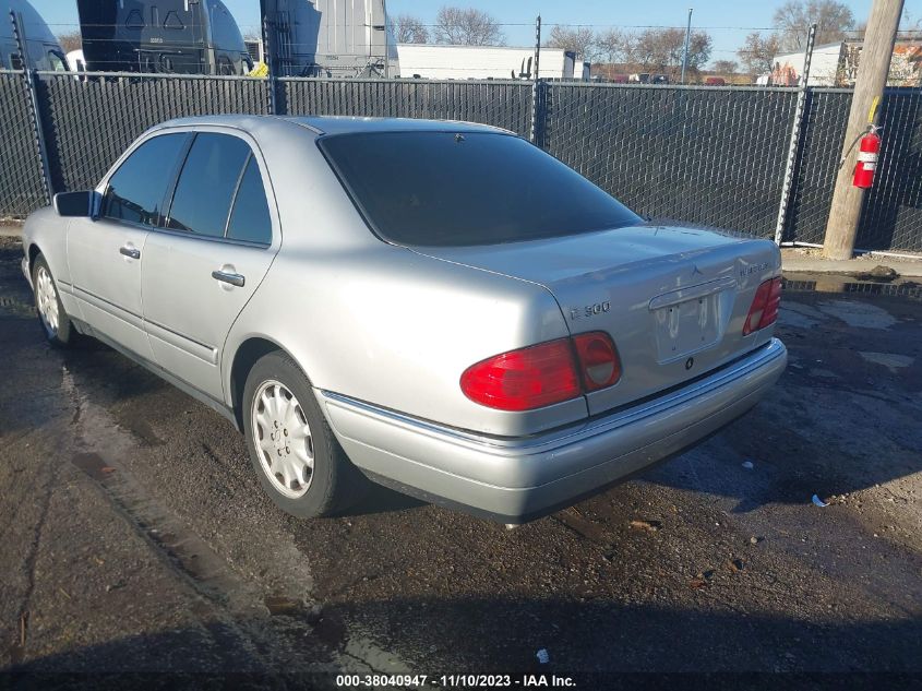 1999 Mercedes-Benz E 300 Diesel VIN: WDBJF25H1XA929629 Lot: 38040947