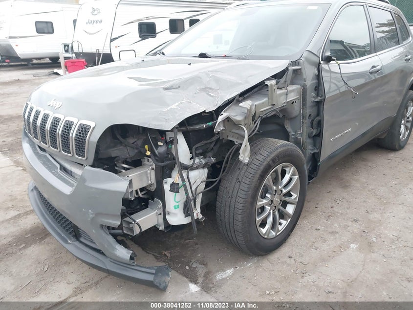 1C4PJMLB5KD426360 2019 Jeep Cherokee Latitude Plus 4X4