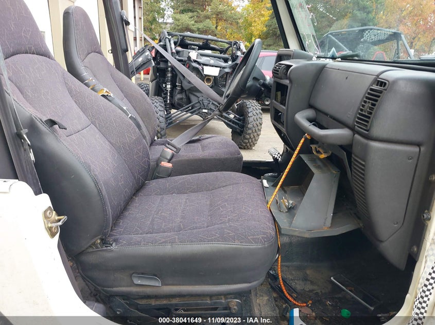 1J4FA39S72P758273 2002 Jeep Wrangler X