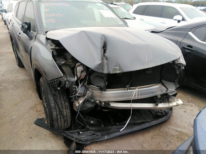 2021 TOYOTA HIGHLANDER XLE VIN: 5TDGZRBH3MS533555