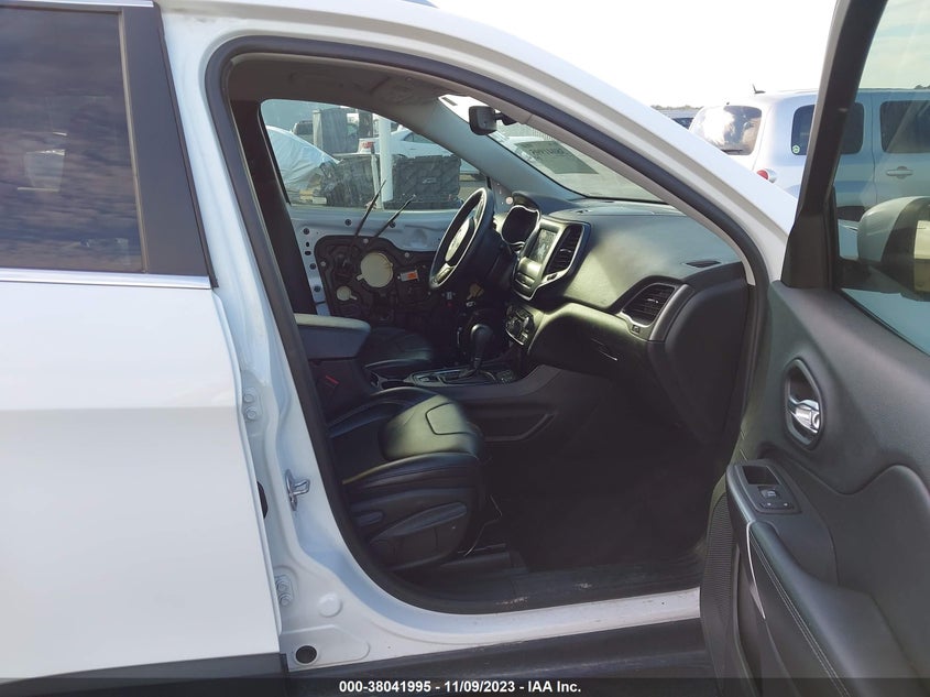 1C4PJLLN7KD119504 2019 Jeep Cherokee Latitude Plus Fwd