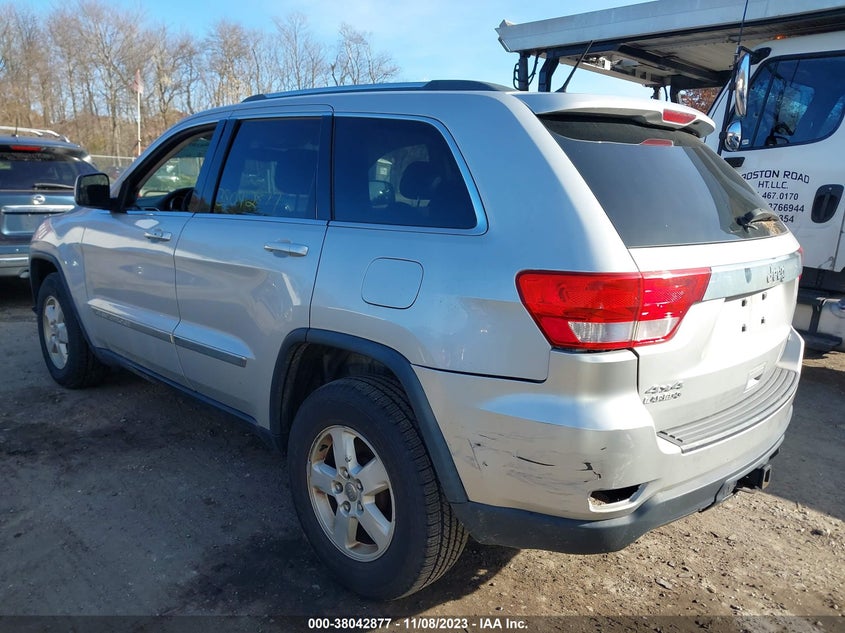 1C4RJFAG6DC638325 2013 Jeep Grand Cherokee Laredo
