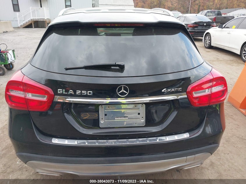 2015 MERCEDES-BENZ GLA 250 - WDCTG4GB7FJ100682