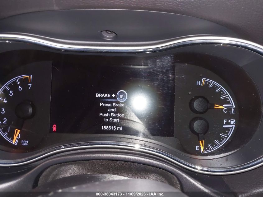 1C4RJFAG3JC135752 2018 Jeep Grand Cherokee Altitude 4X4