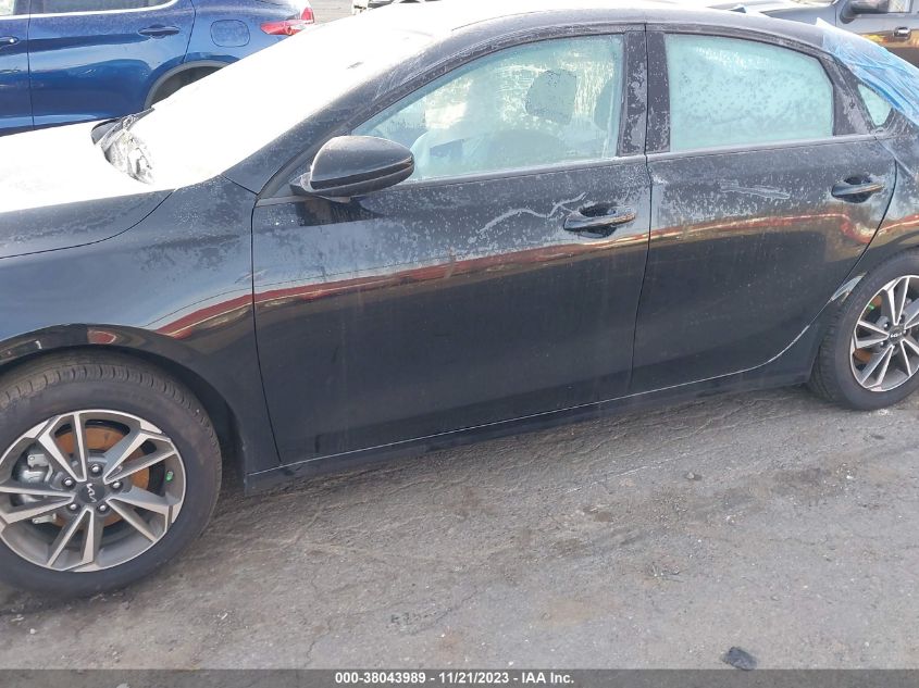 2023 Kia Forte Lxs VIN: 3KPF24AD7PE618527 Lot: 38043989