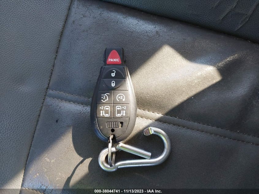 2008 Chrysler Town & Country Touring VIN: 2A8HR54PX8R697698 Lot: 38044741