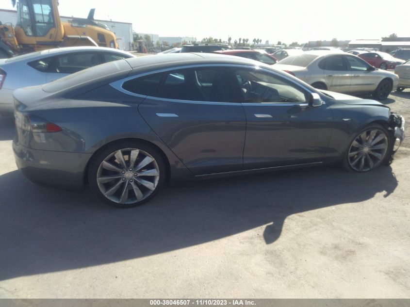 2013 Tesla Model S Performance VIN: 5YJSA1CP2DFP06575 Lot: 38046507