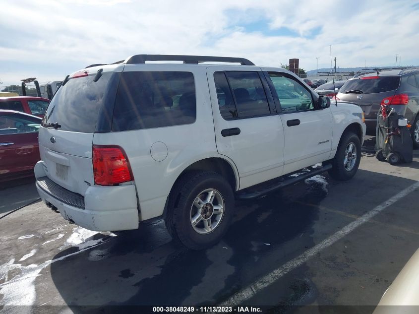 2005 Ford Explorer Xlt Sport/Xlt VIN: 1FMZU63E55UB09619 Lot: 38048249