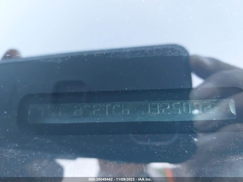 2018 Subaru Outback Touring VIN: 4S4BSETC6J3250926 Lot: 38049442