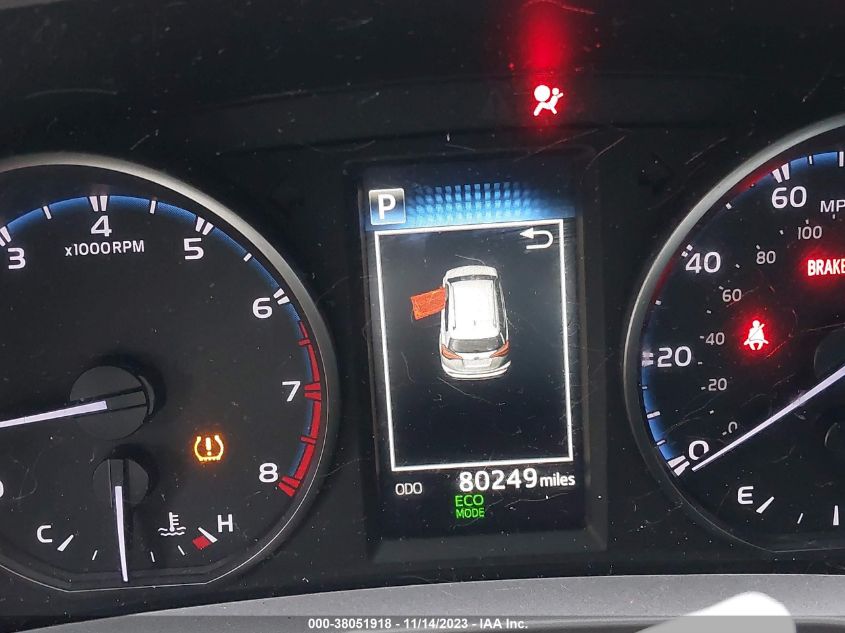 JTMZFREV1JJ750436 2018 Toyota Rav4 Le