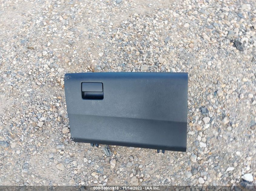 JTMZFREV1JJ750436 2018 Toyota Rav4 Le