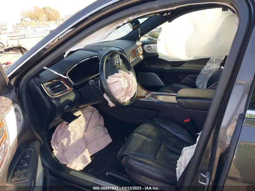 2017 LINCOLN CONTINENTAL RESERVE - 1LN6L9RP1H5627872