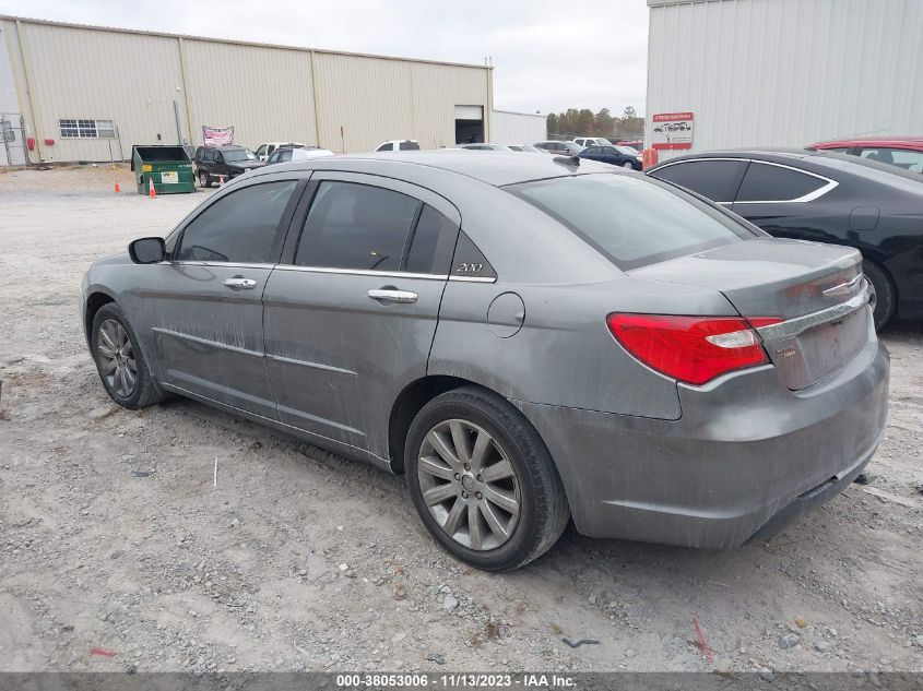 2013 Chrysler 200 Limited VIN: 1C3CCBCG4DN589768 Lot: 38053006