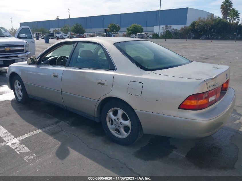 1998 Lexus Es 300 VIN: JT8BF28GXW5044389 Lot: 38054620