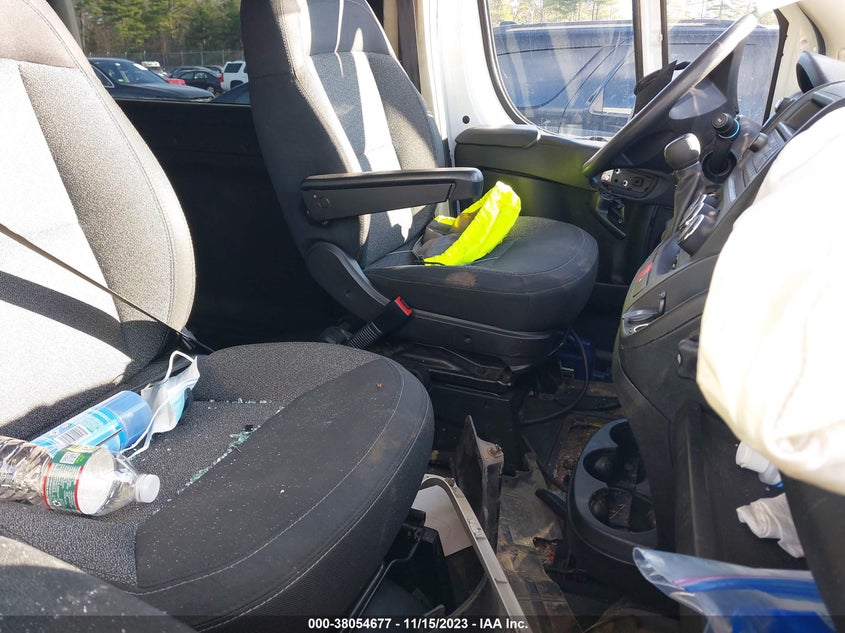 2016 Ram Promaster 2500 Window Van High Roof VIN: 3C6TRVPG1GE124015 Lot: 38054677