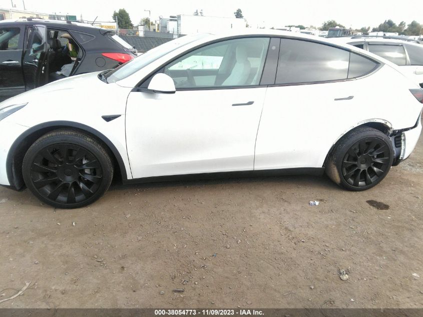 2021 Tesla Model Y Long Range VIN: 5YJYGDEE2MF216336 Lot: 38054773