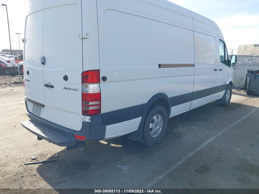 2013 Mercedes-Benz Sprinter 2500 High Roof VIN: WD3PE8CC1D5727266 Lot: 38055113