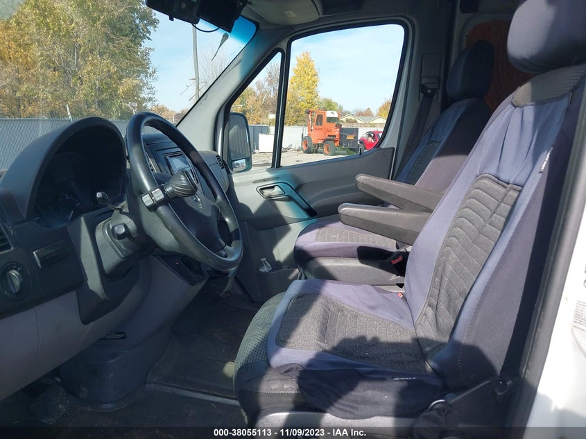 2013 Mercedes-Benz Sprinter 2500 High Roof VIN: WD3PE8CC1D5727266 Lot: 38055113