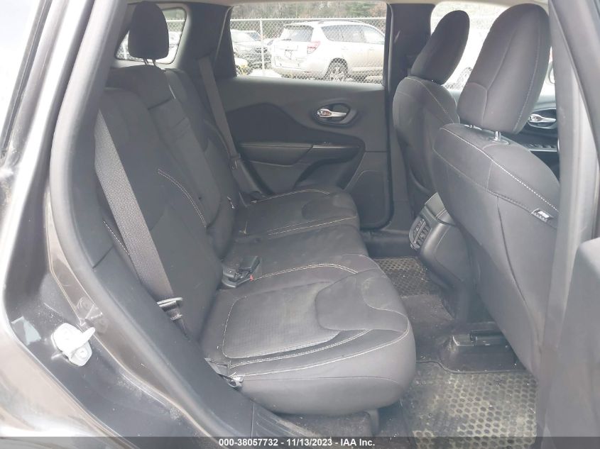 2016 Jeep Cherokee Latitude VIN: 1C4PJMCB2GW311338 Lot: 38057732