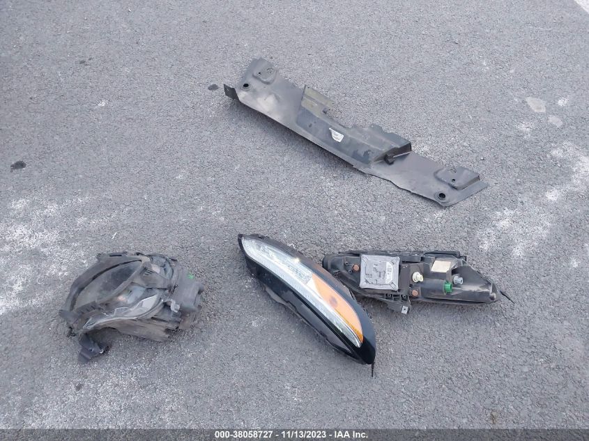 2016 Jeep Cherokee Altitude VIN: 1C4PJMCS2GW101807 Lot: 38058727