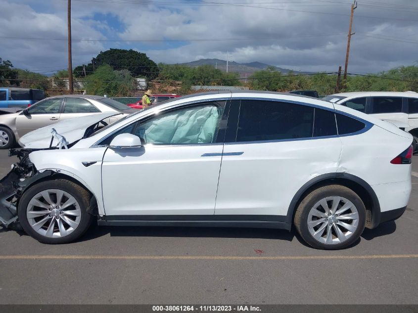 2019 Tesla Model X 75D/Standard Range/Long Range/100D VIN: 5YJXCDE2XKF182981 Lot: 38061264