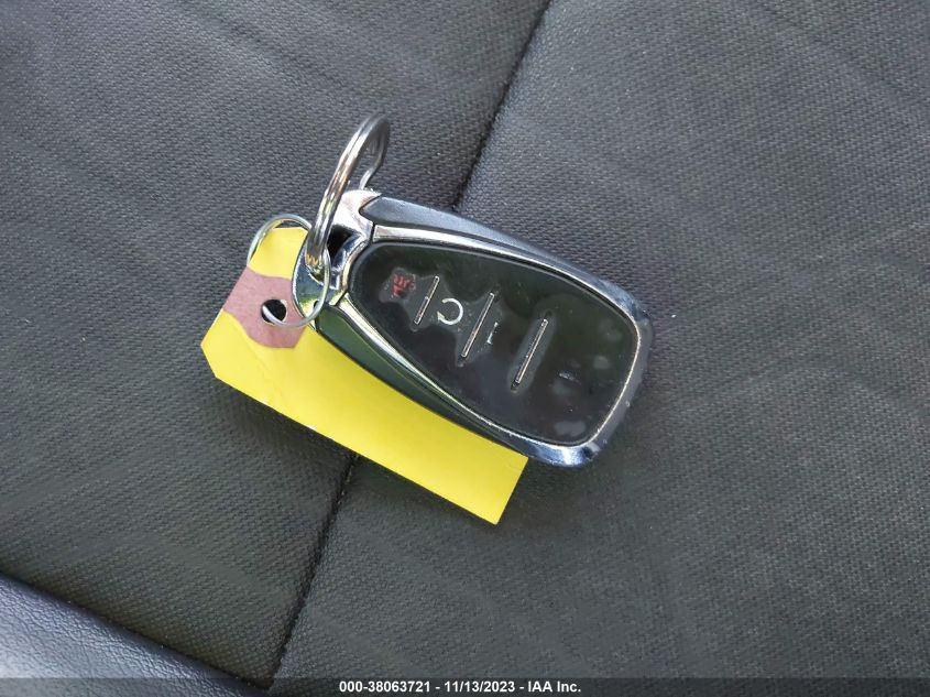 3GNCJPSB2KL319642 2019 Chevrolet Trax Lt