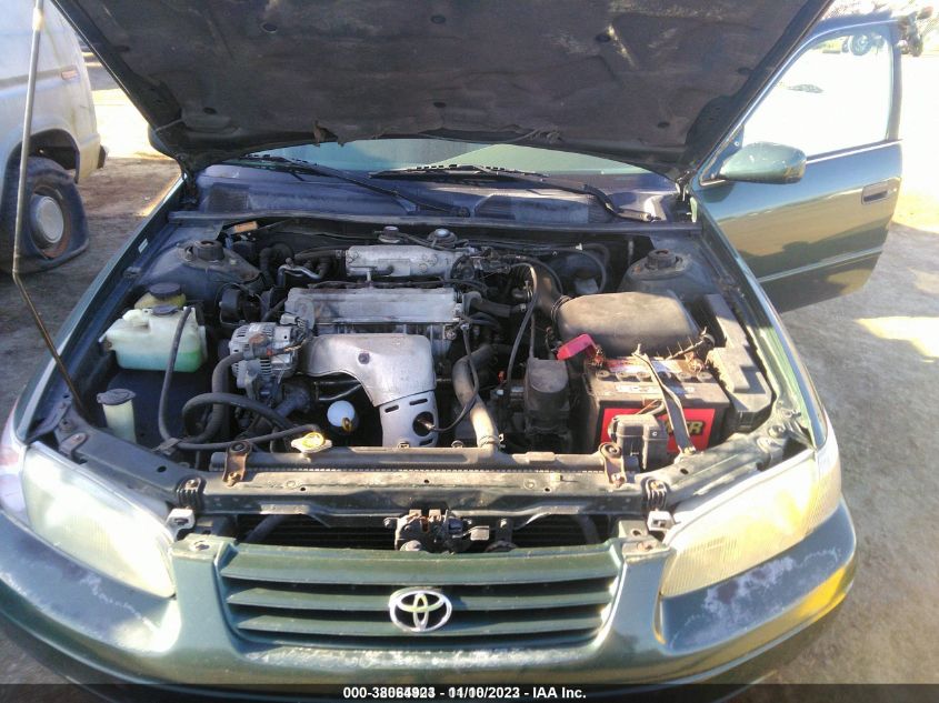 4T1BG22K5XU885177 1999 Toyota Camry Le