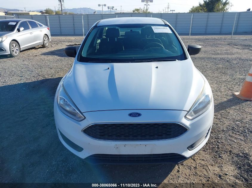 1FADP3E26JL225022 2018 Ford Focus S