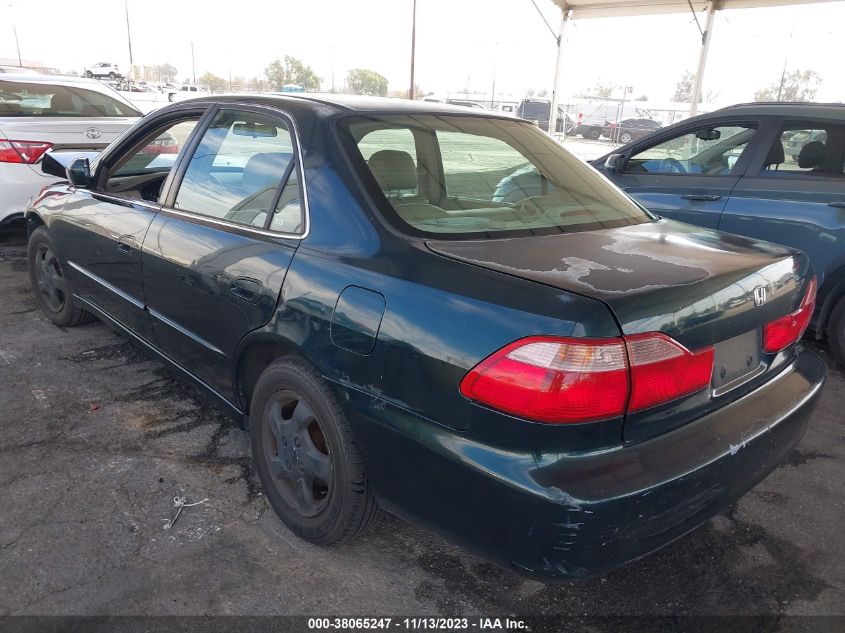2000 Honda Accord 2.3 Ex VIN: 1HGCG5669YA021518 Lot: 38065247
