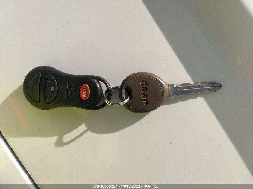 2001 Jeep Grand Cherokee Laredo VIN: 1J4GW48S31C638280 Lot: 38065257