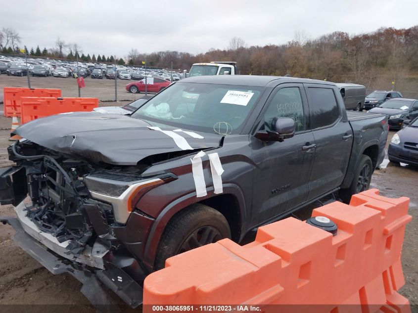 5TFLA5DB4NX016705 2022 Toyota Tundra Sr5