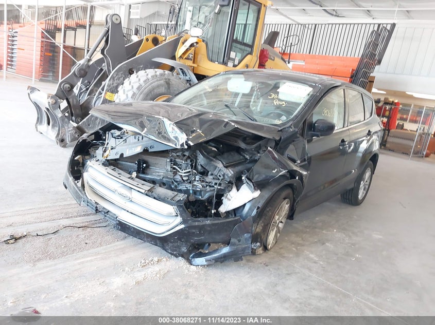 1FMCU9GD8KUA29011 2019 FORD ESCAPE photo no. 2