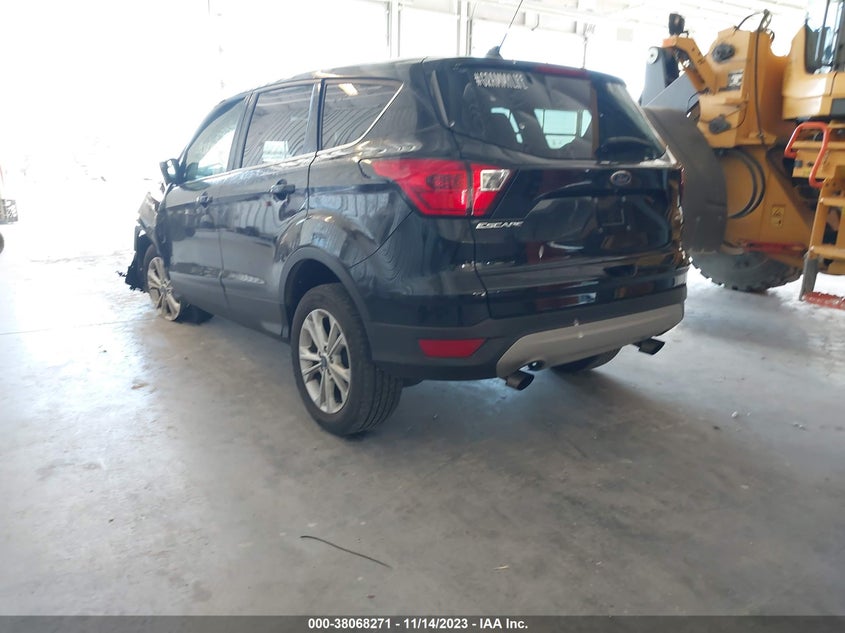 1FMCU9GD8KUA29011 2019 FORD ESCAPE photo no. 3