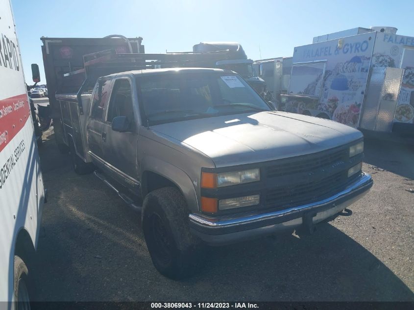 2000 Chevrolet C/K 3500 VIN: 1GCHK33J4YF503154 Lot: 38069043