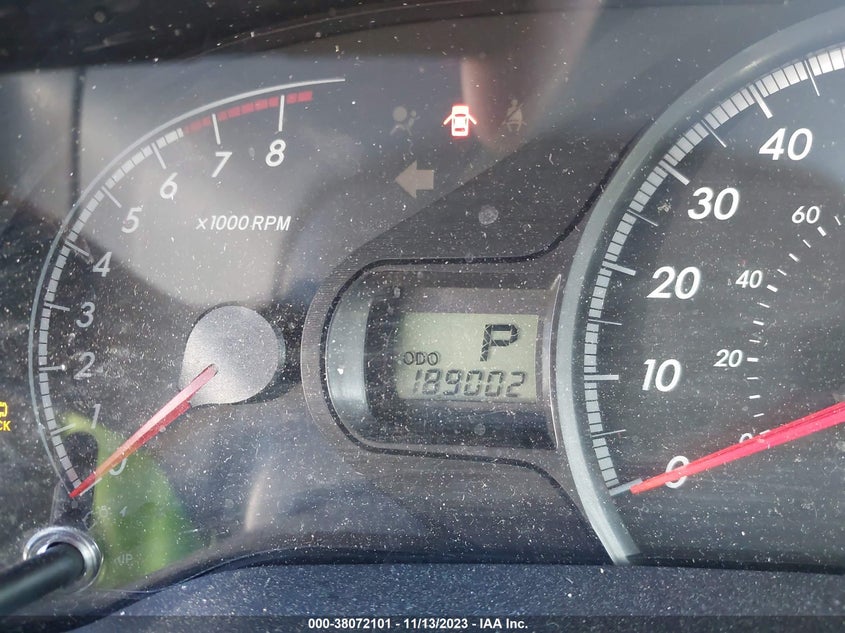 2011 Toyota Sienna Le V6 VIN: 5TDKK3DC8BS157204 Lot: 38072101