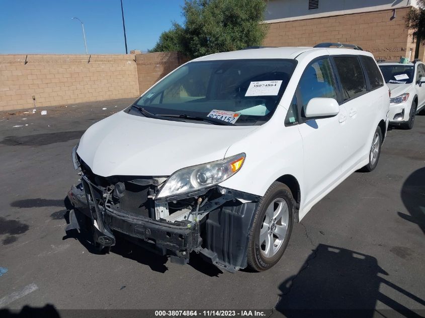 2018 Toyota Sienna Le 8 Passenger VIN: 5TDKZ3DC2JS906427 Lot: 38074864