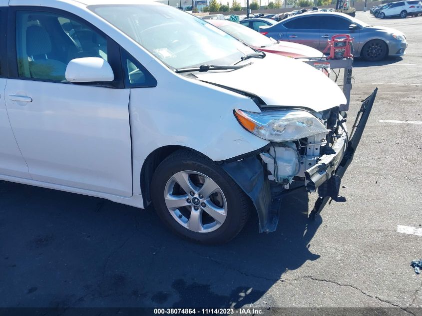 2018 Toyota Sienna Le 8 Passenger VIN: 5TDKZ3DC2JS906427 Lot: 38074864