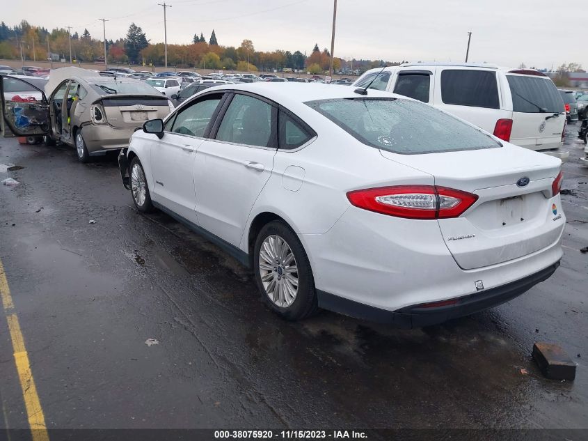 2016 Ford Fusion Hybrid S VIN: 3FA6P0UU0GR157837 Lot: 38075920