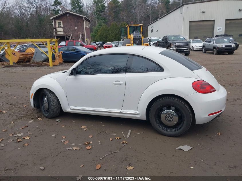 2013 Volkswagen Beetle 2.5L VIN: 3VWJP7AT9DM610545 Lot: 38076183