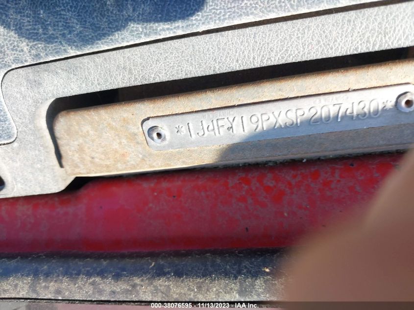 1995 Jeep Wrangler / Yj S/Rio Grande VIN: 1J4FY19PXSP207430 Lot: 38076595