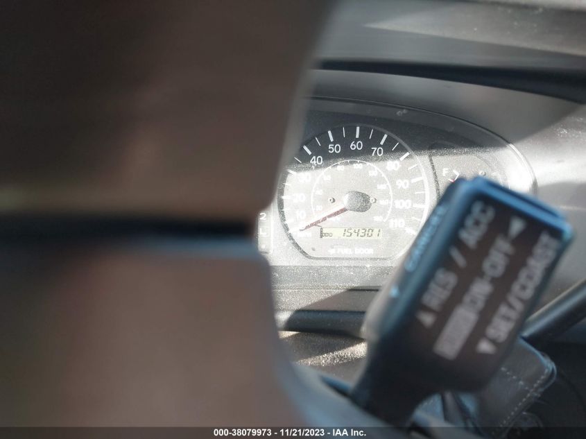 1998 Toyota Sienna Le VIN: 4T3ZF13C7WU040744 Lot: 38079973