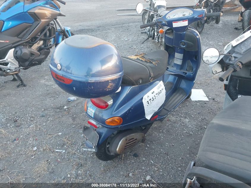 2005 Vespa M198F VIN: ZAPM198F655013484 Lot: 38084178