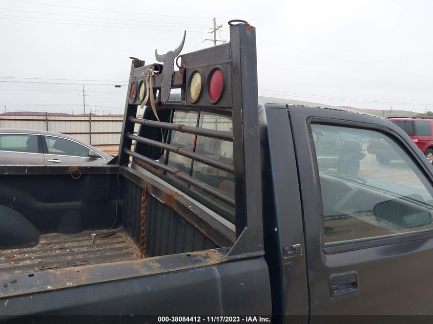 1992 Dodge Dakota VIN: 1B7FL26XXNS682673 Lot: 38084412
