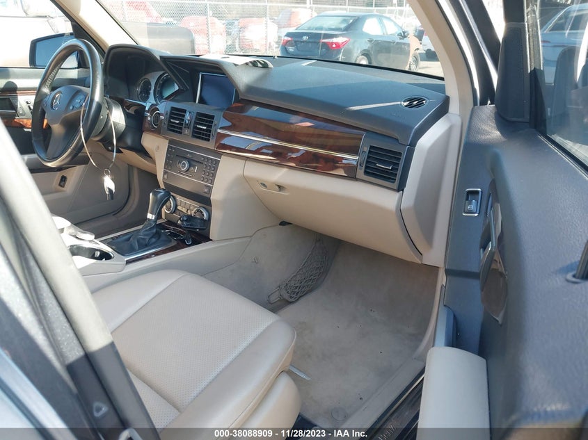2012 Mercedes-Benz Glk 350 VIN: WDCGG8HB5CF880008 Lot: 38088909
